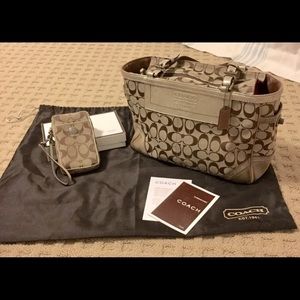 Authentic Coach Signature Bag